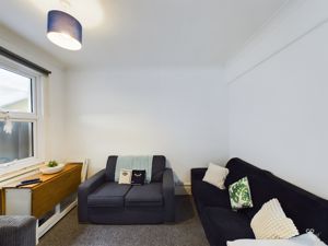 living room - click for photo gallery